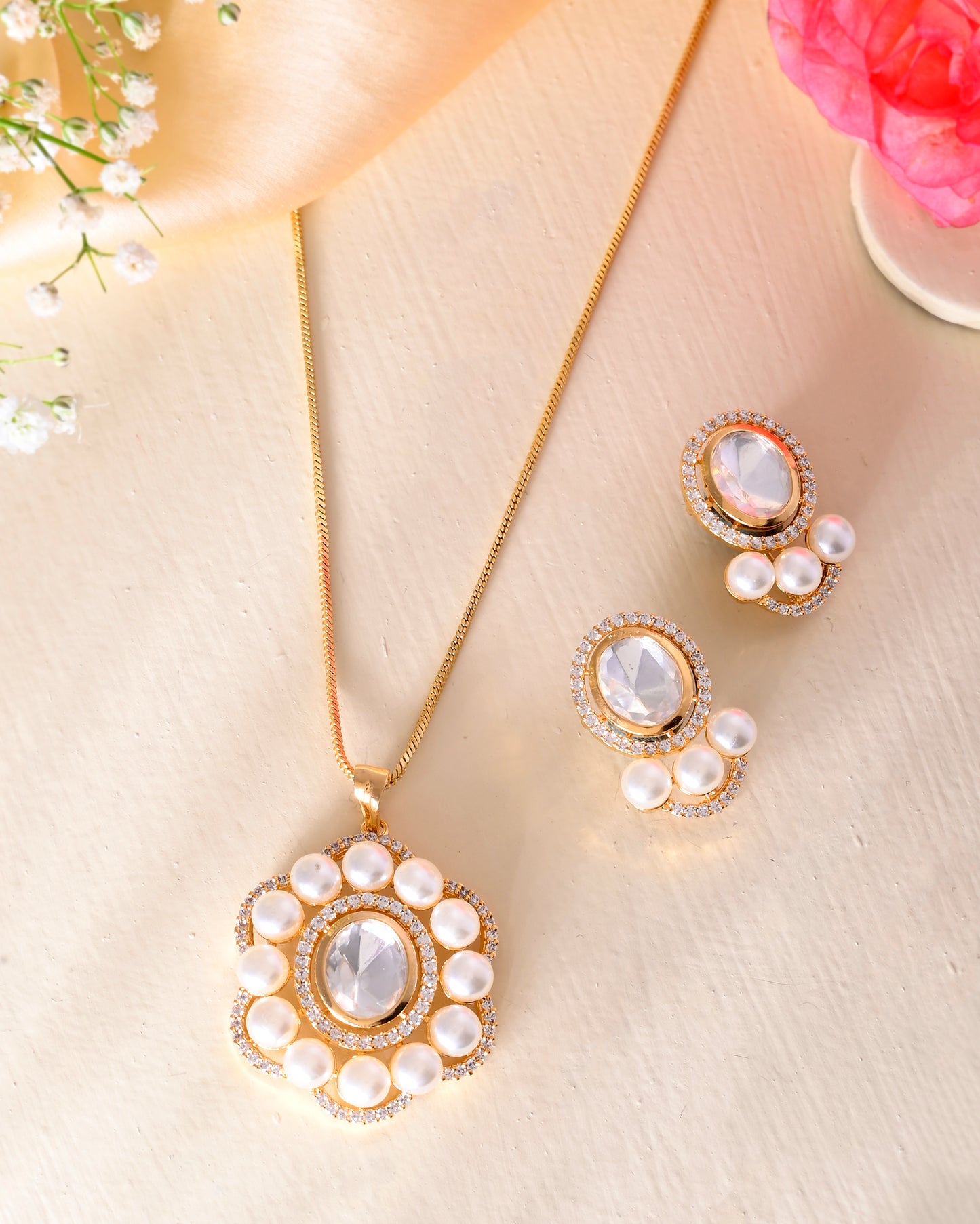 Pearl Dump Pendant