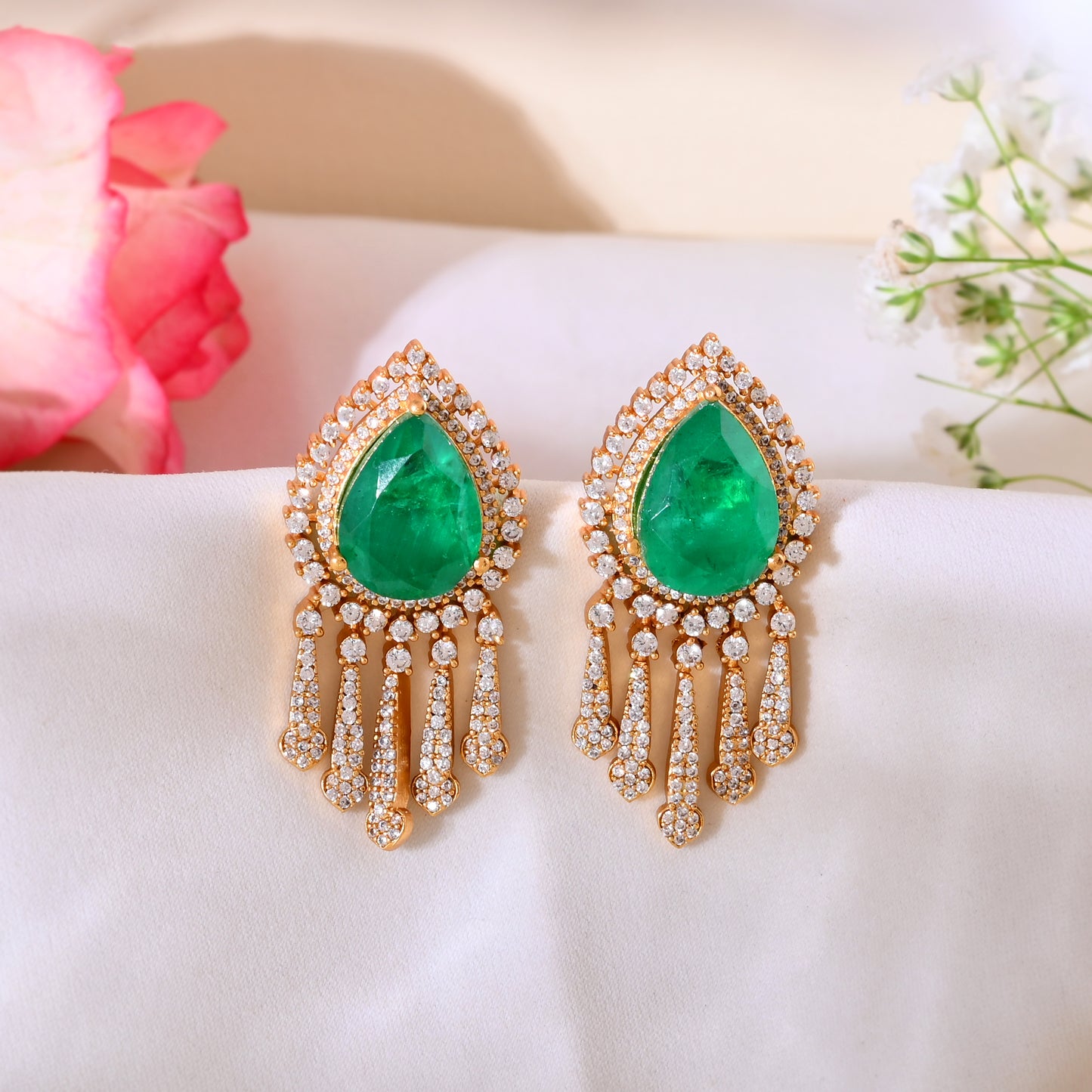 Jewel theif studs