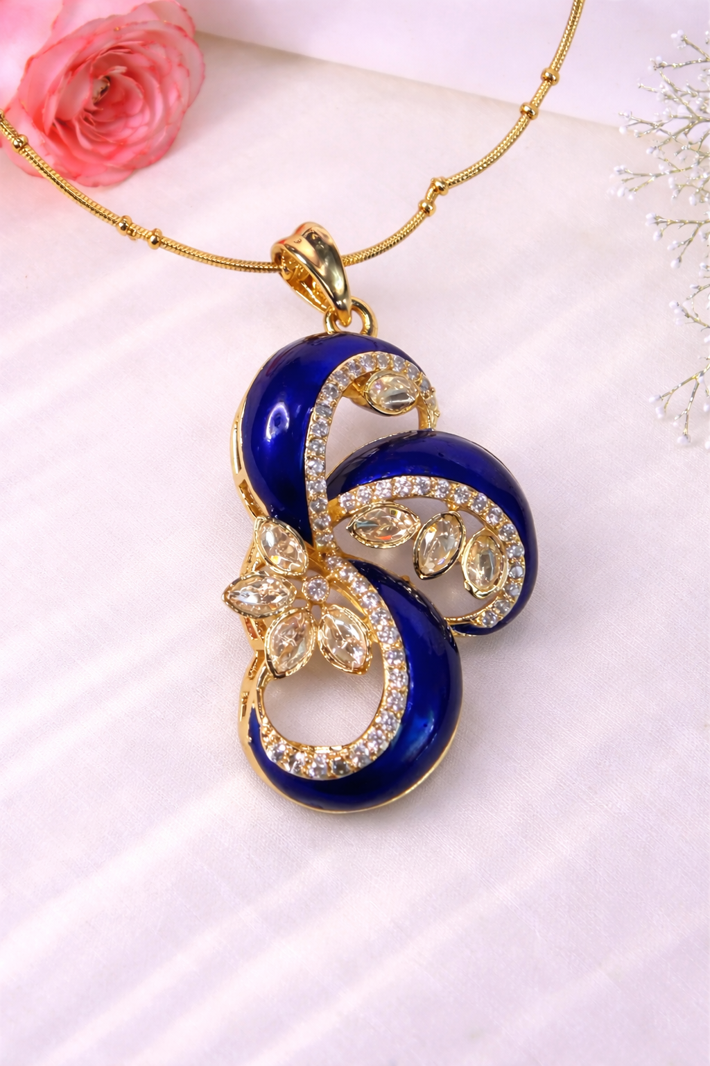 Royal blue Pinwheel premium pendant