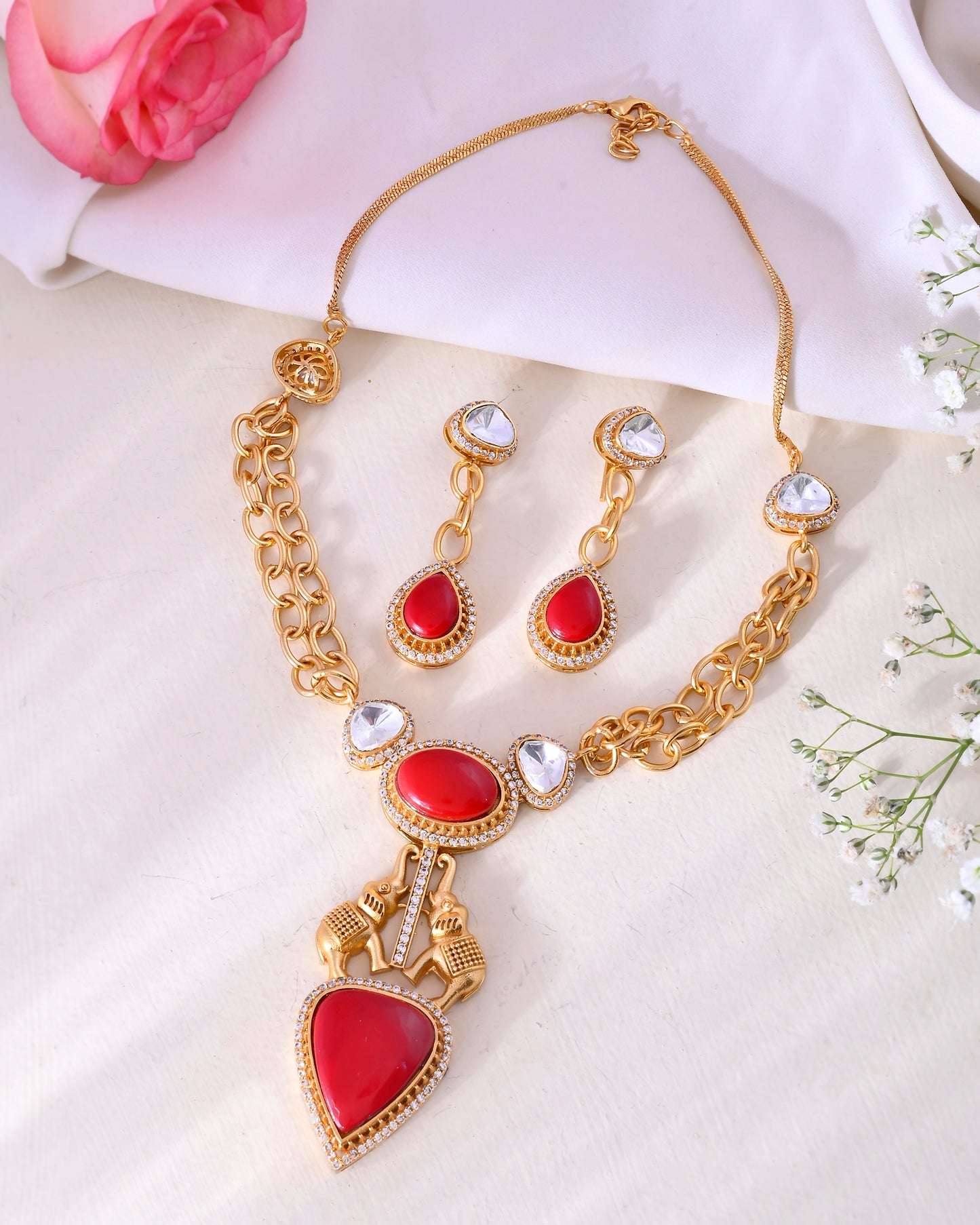 Beautiful chain link elephant necklace set