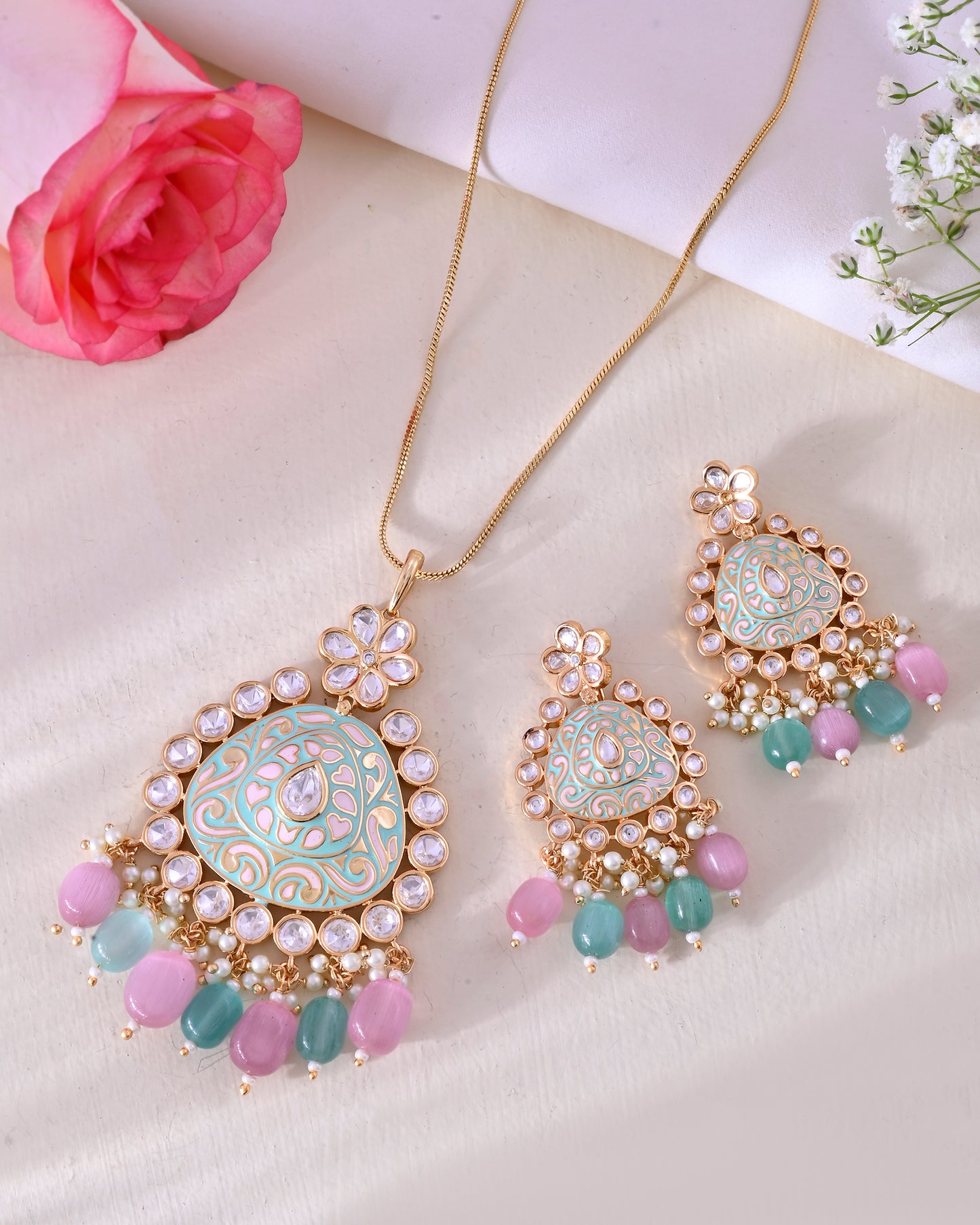 Minase pendant necklace set