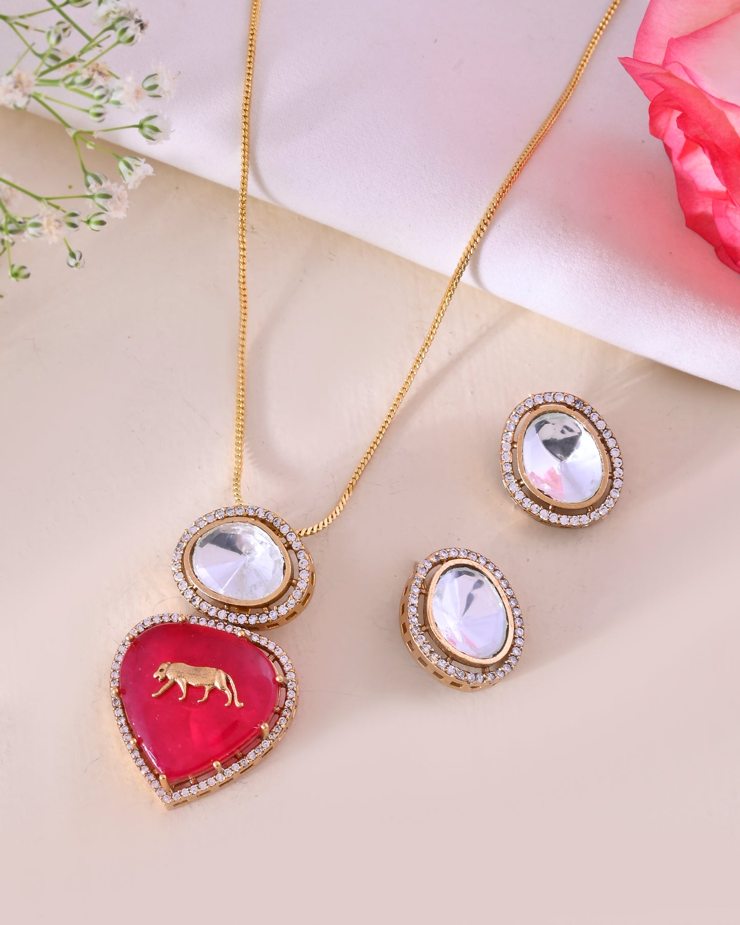 Sabya-sachi inspired pendant set