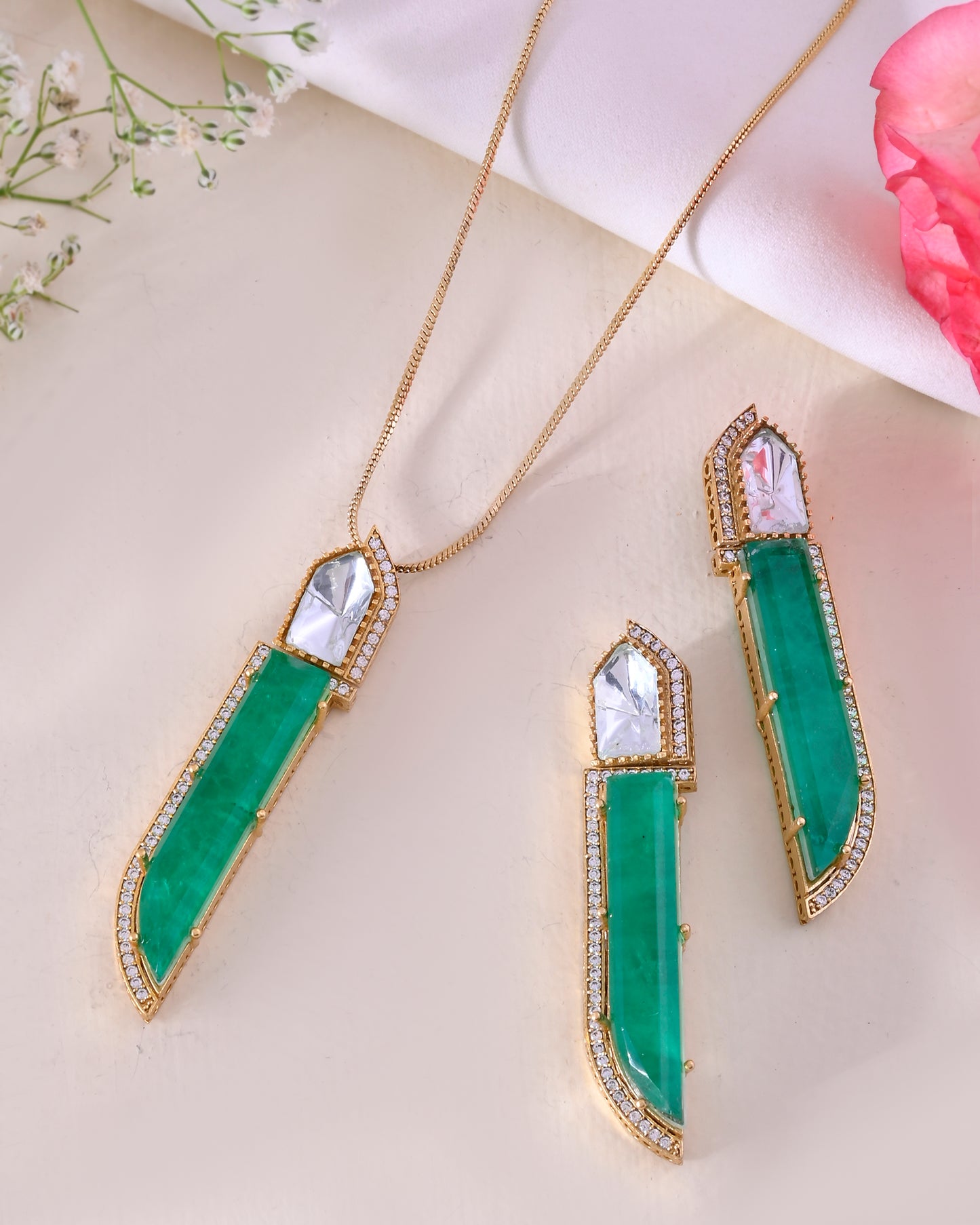 Talwar pendant set