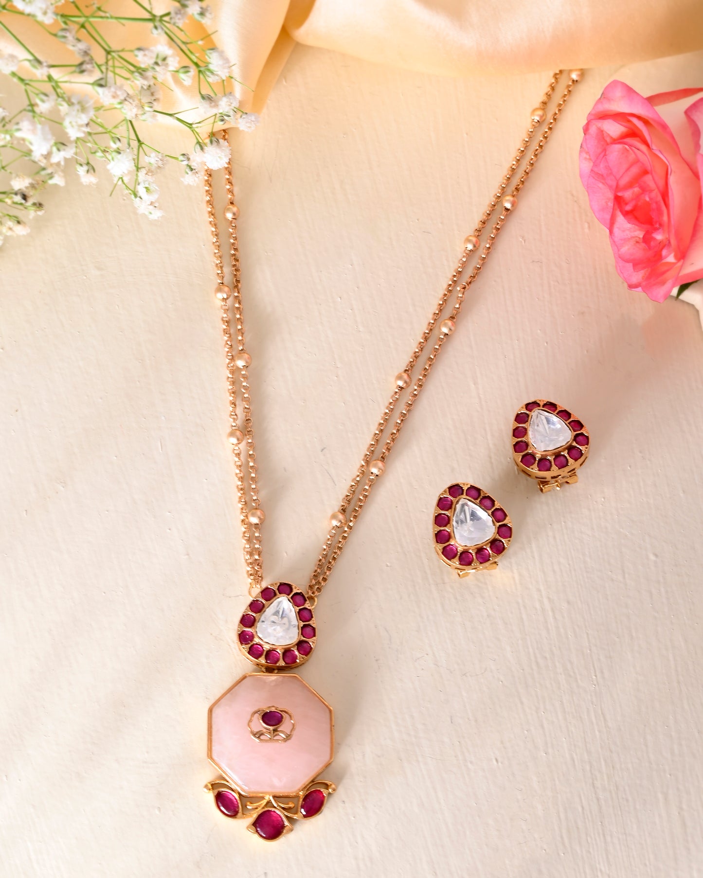 Ranisa pendant set