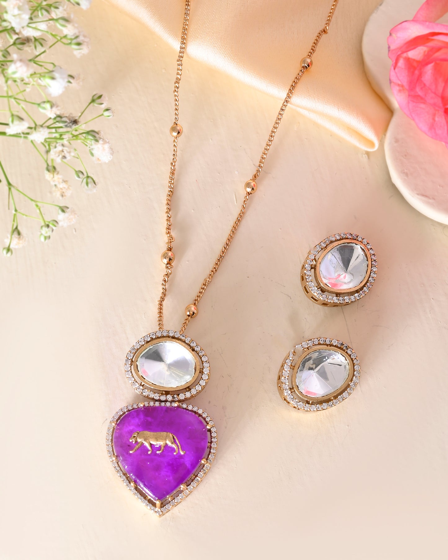 Sabya-sachi inspired pendant set