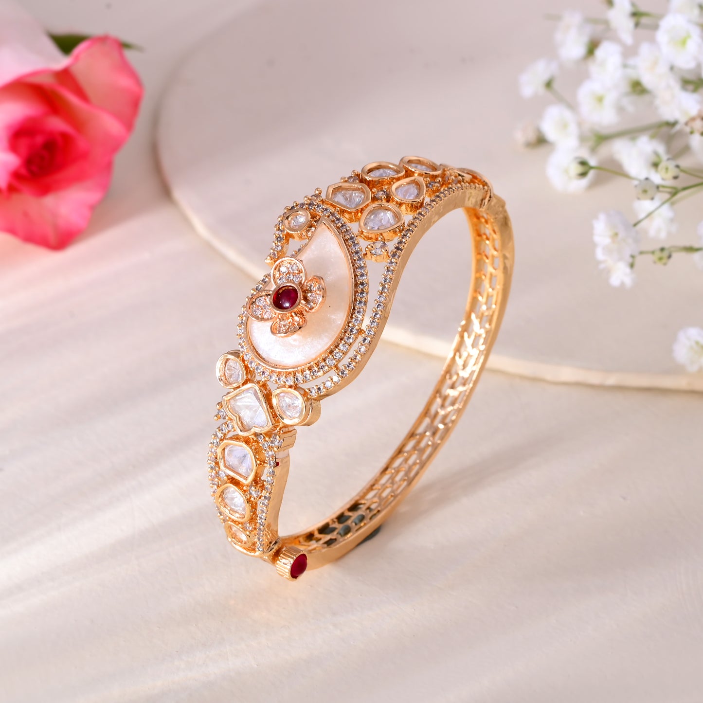 Paisley bracelet