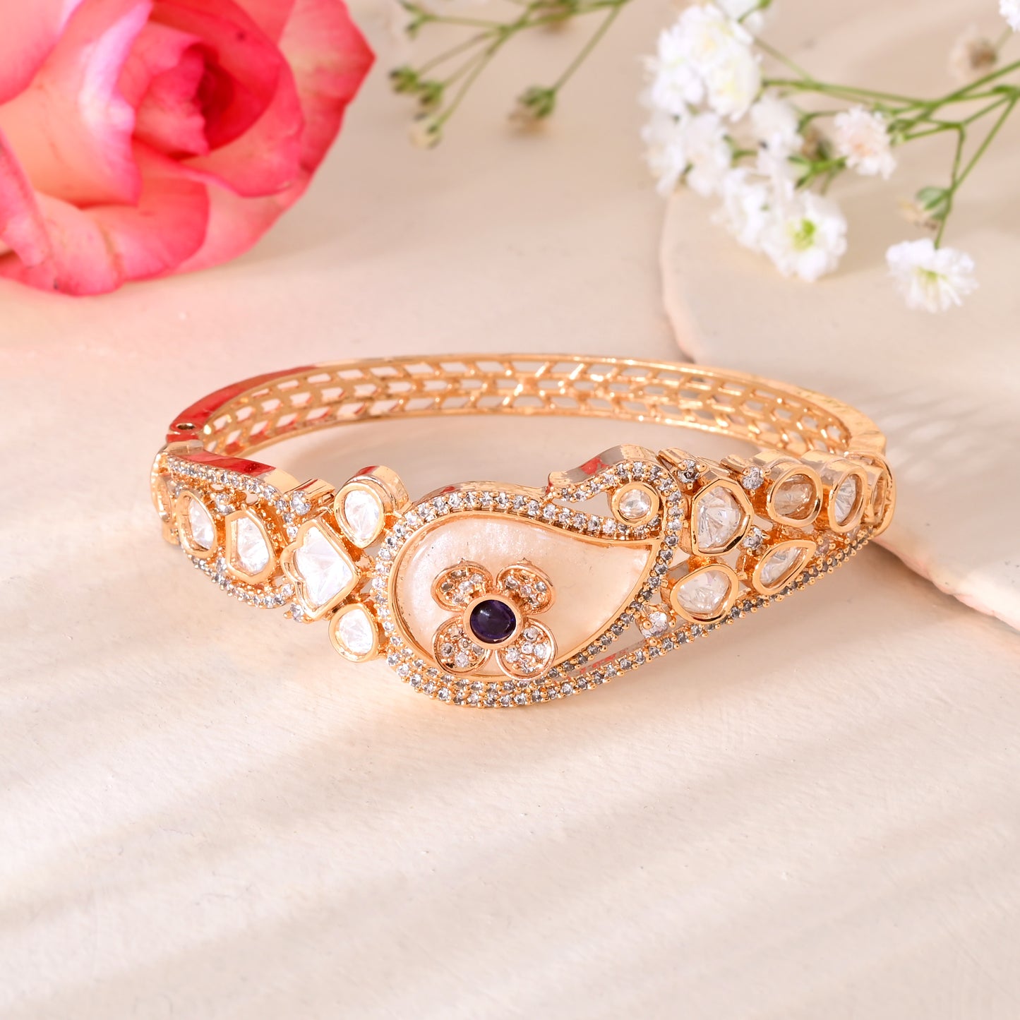 Paisley bracelet